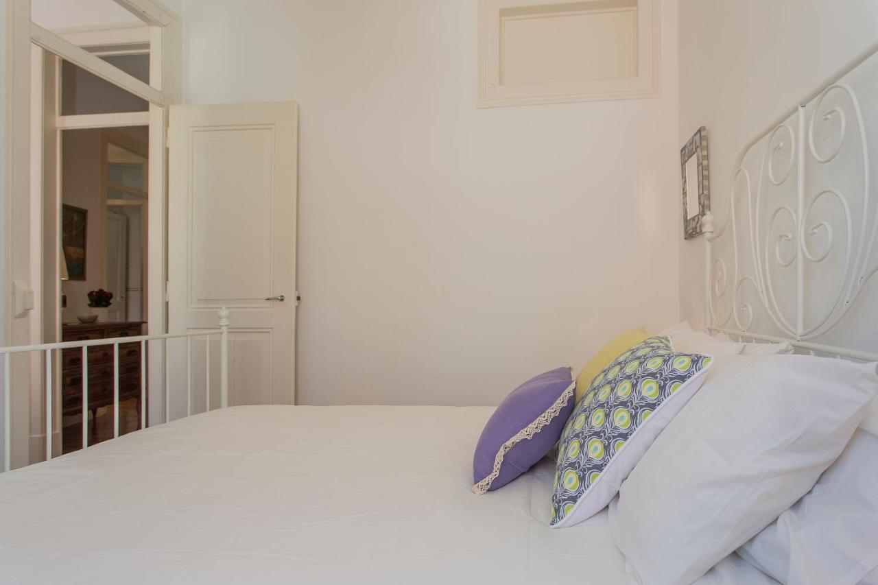 ליסבון Spacious Alfama Duplex, By Timecooler מראה חיצוני תמונה